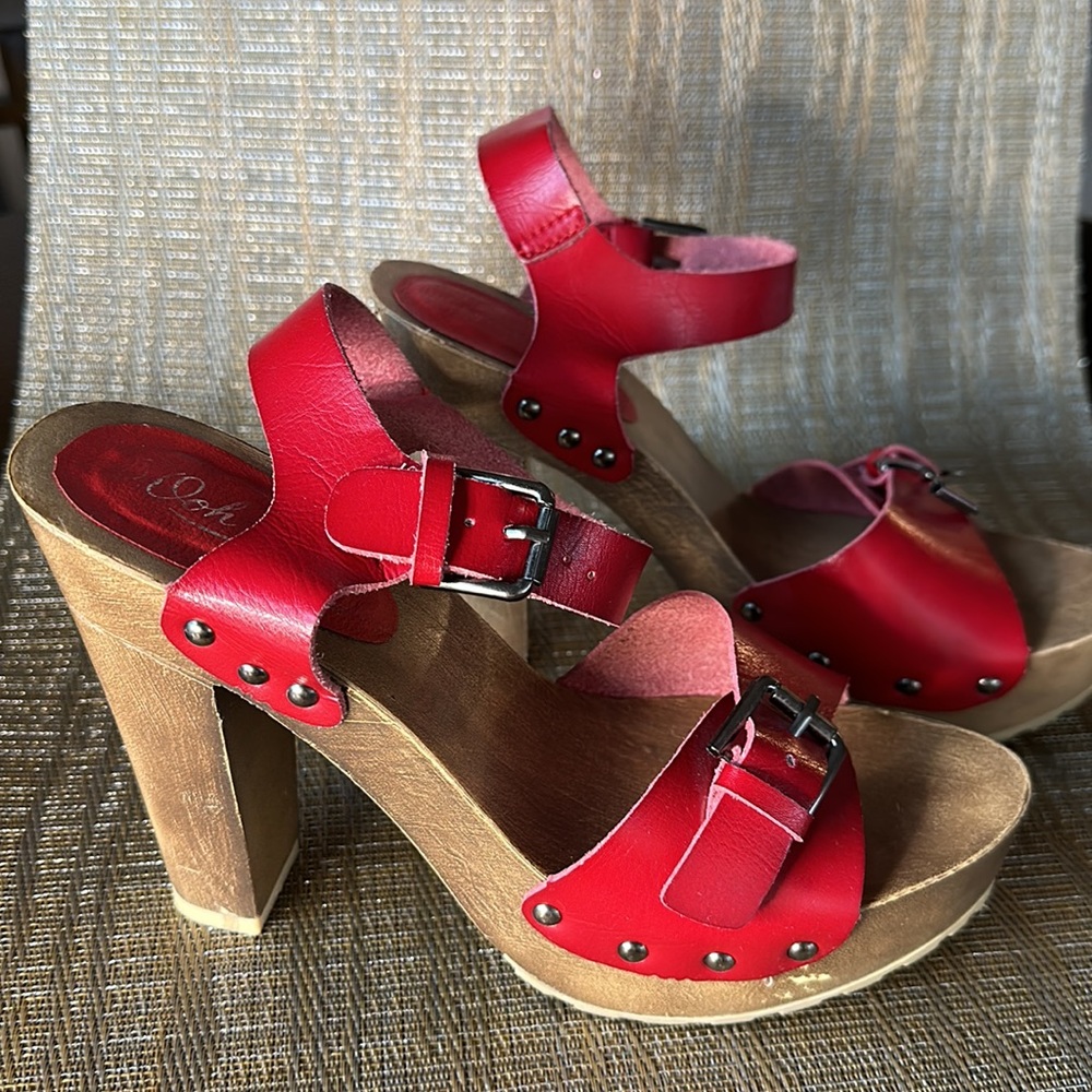 Ooh la la | Womens Heels Platform Sandals | Red